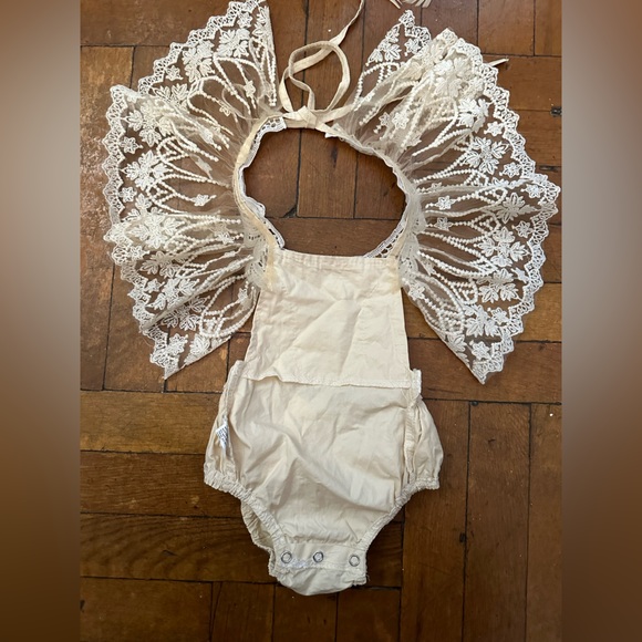 Vintage Ruffle Lace Baby Girl Romper - Picture 5 of 15